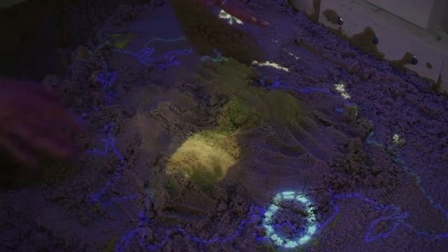 Режим «Материки» с мокрым песком — интерактивная песочница iSandBOX смотреть онлайн