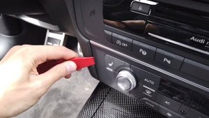 Audi A6 C7 (4G) remove climatronic control panel