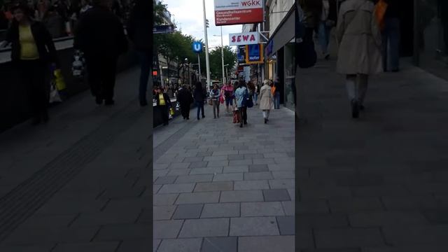 Mariahilferstraße ;) смотреть онлайн