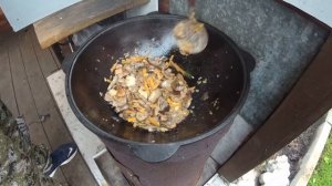 ?ГРИБНОЙ СУП В КАЗАНЕ . Как приготовить русский суп с лесными грибами на огне / MUSHROOM SOUP /