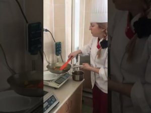 Фламбированные блинчики в апельсиновом соусе