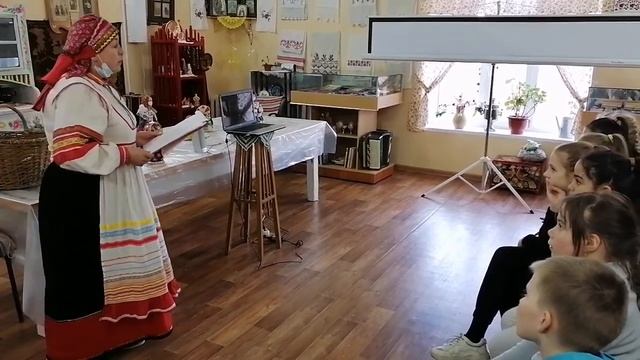 «Русская изба ждёт в гости» смотреть онлайн