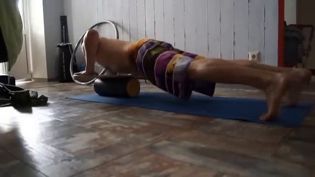 Простые отжимания на балансборде смотреть онлайн