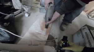 Как сделать отверстия под водорозетки в плитке/ РУКОЖОПЫ изучают научный способ