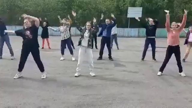 "День футбольного болельщика" #футболвшколе смотреть онлайн