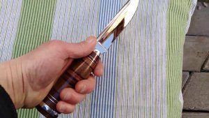 КРУТОЙ НОЖ. ФИНКА НКВД. СДЕЛАНА КАК В ЗОНЕ. БЕЗ ГРИНДЕРА. ОБЗОР. АНАТОЛИЙ ЛЮТЫЙ ЗОНОВСКИЕ НОЖИ