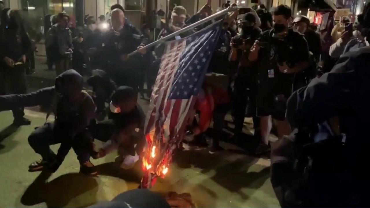 Накаляется обстановка в США, где вторые сутки считают голоса на прошедших президентских выборах