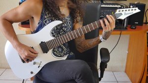 Ibanez Iron Label RGIR20FE White | Demonstration