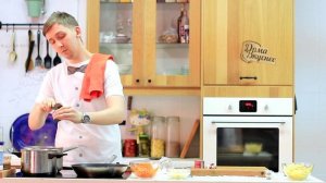 Сытные щи с курицей из кислой капусты