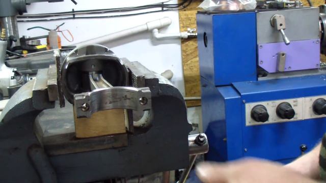 Сборка двигателя YF 2.0 часть1 смотреть онлайн