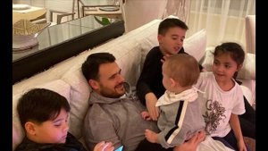 «Модель растет»: Эмин Агаларов впервые показал лицо младшей дочери