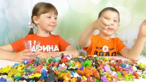 ШОК! 300 КИНДЕРОВ! ЧЕЛЛЕНДЖ! ИЩЕМ ФИГУРКИ В КУЧЕ КИНДЕР СЮРПРИЗОВ! КОЛЛЕКЦИЯ КИНДЕРОВ ВЛАДИСЛАВА!