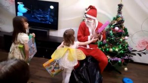 Дед Мороз в гостях! Подарок на Новый Год детям!