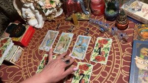 ЛЮБИТ ЛИ МЕНЯ МУЖЧИНА? Его истинные чувства ко мне. Таро прогноз для женщин.