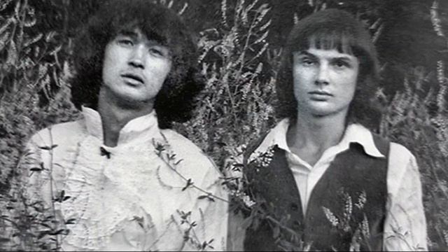 Виктор Цой - Папа, твой сын никем не хочет быть (Улучшенный звук) смотреть онлайн