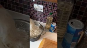 Рисовая лапша с курицей