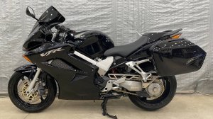 Осмотр Honda VFR800 (2003)