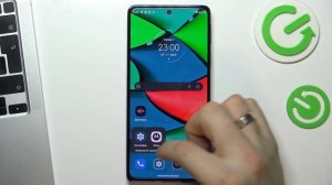 MOTOROLA Edge 30 Pro | Как создать папку на рабочем столе на MOTOROLA Edge 30 Pro?