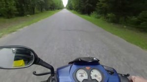 ПОКАТУШКИ НА СКУТЕРЕ / школьники на мопедах