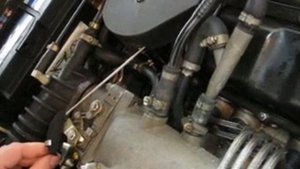 Стук двигателя Audi 80 B3 JN 1.8 1987