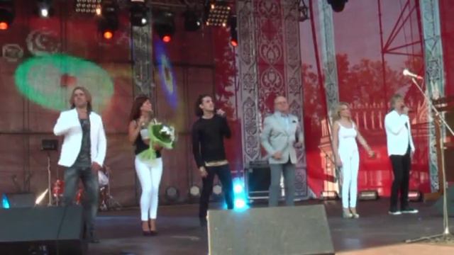 NEW-Самоцветы И Юрий Маликов - Не надо печалиться