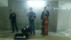 Музыканты в переходе