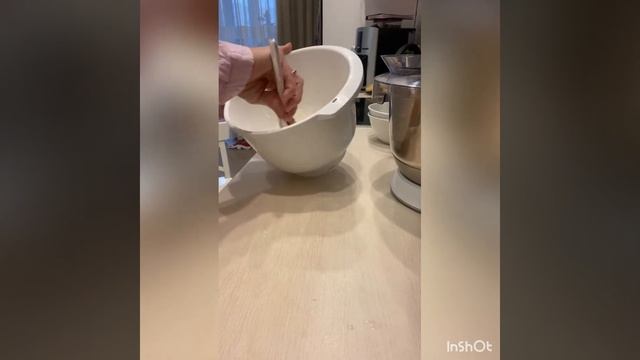 Вкусный высокий бисквит быстро и просто. Без разделения на белки и желтки. смотреть онлайн