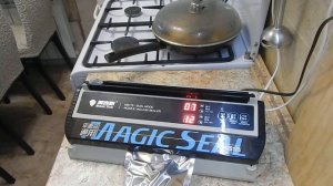 запайка реторт пакета вакууматором MAGIC SEAL MS175