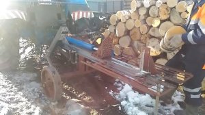 Мтз 80 с дровоколом(скоро на канале).