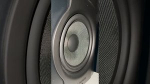 M-Audio BX8 D3 "bass test"