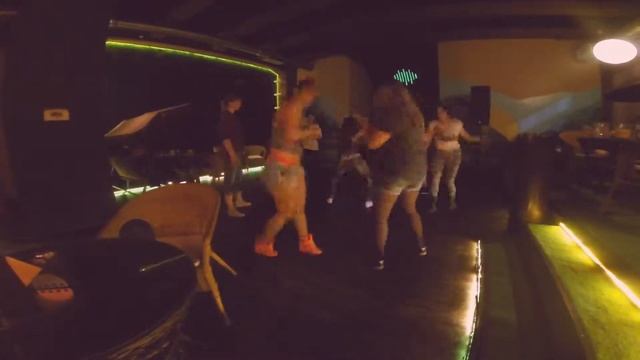 Reggaeton vs dancehall смотреть онлайн