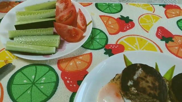 Котлеты по домашнему Ложкаревъ, пиканта овощи из печи, пастила Шарлиз смотреть онлайн