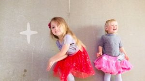 Baby shark/ dance / танец дети / я акула туруру