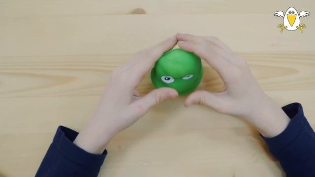 Сенсорная игрушка: мялка с песком "Глазастый огурец"