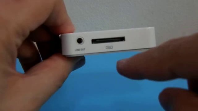 Docking station - charge & audio out - fully compatible with iPhone 4 / 4S смотреть онлайн