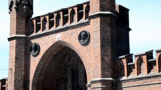 Прогулка вокруг Башни Дона: открытие скрытых жемчужин Калининграда смотреть онлайн