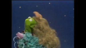Muppet Songs: Miss Piggy - It's Magic