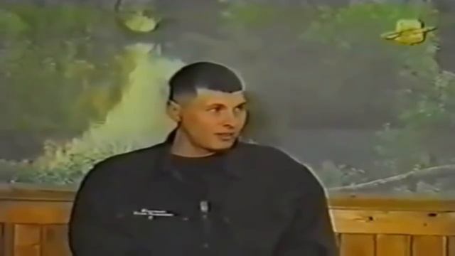 Отношение к солдатам на зоне! Почему Зеки не любят служивых