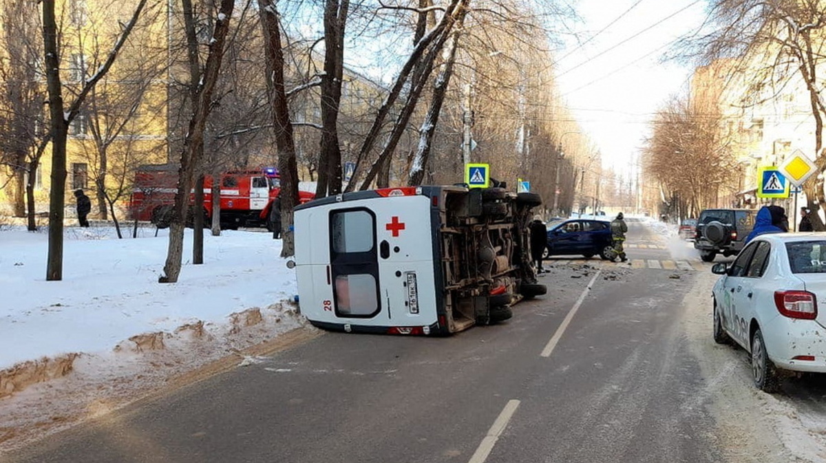 Скорая воронеж. ДТП со скорой Воронеж на 9 января. Авария на улице депутатской. ДТП Воронеж за последние сутки со скорой.