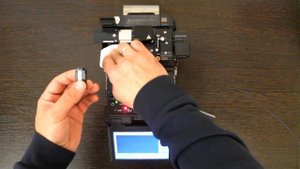 Сварка оптоволокна 250 мкм на аппарате Ilsintech SWIFT K33А с магнитными держателями HS-250