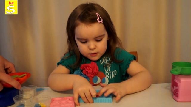 Играем с Барби. Как слепить из пластилина гамбургер. #8.