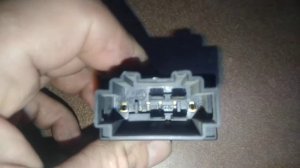 Кнопка лючка бензобака Skoda Octavia tour 1J0959833C Germany