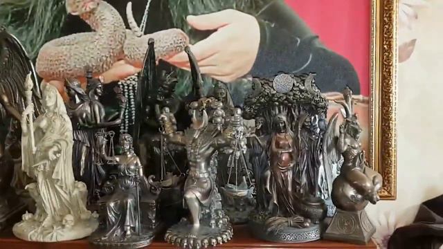 ВЕДЬМЫ И ХРИСТИАНСКИЕ РИТУАЛЫ... ИНГА ХОСРОЕВА