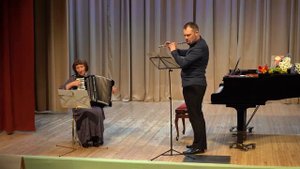 Ю. Богословский "Танго соловья". Исполняют Василий Большеротов и Галина Бойцова.