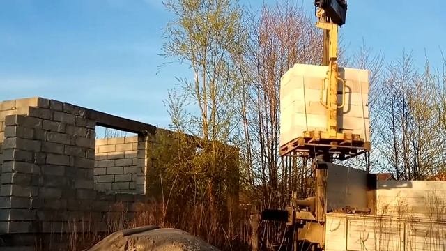 выгрузка паллетными вилами