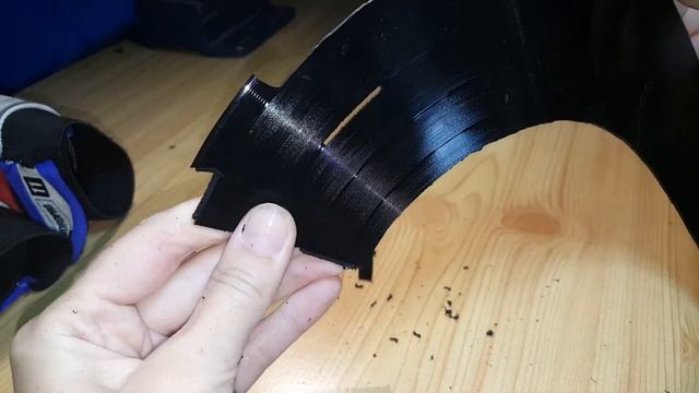 Как делать ровные срезы. Как аккуратно выпилить на пластинке узор.