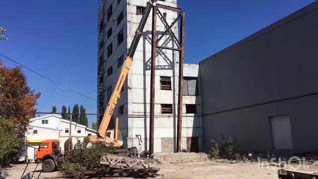 Услуги японской автовышки. Аренда АГП и другой спецтехники. Демонтаж металлоконструкции