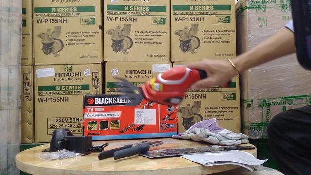 Bán Máy tỉa lá, tỉa cành dùng pin 7V Black Decker GSL700KIT-B1 LH:0888936279 смотреть онлайн