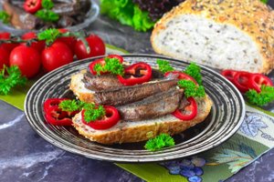 КАК ПРИГОТОВИТЬ ДОМАШНИЕ ШПРОТЫ ИЗ МОЙВЫ