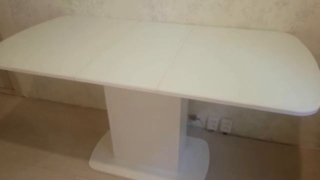 Видеоотзыв о столе обеденном MLK раздвижном 1100\1420*700 Соренто 2 Белый глянец смотреть онлайн